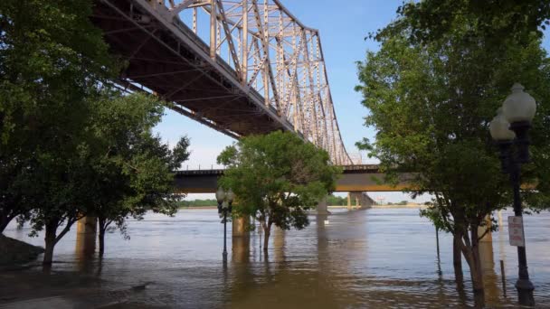 Översvämning Louis High Tide Mississippi Saint Louis Missouri Juni 2019 — Stockvideo