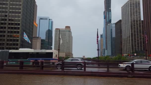 Κίνηση Δρόμου Στη Λεωφόρο Μίσιγκαν Στο Σικάγο Σικάγο Ιλινόις Ιουνίου — Αρχείο Βίντεο