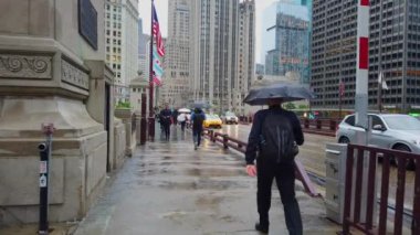 Chicago'da Dusable Köprüsü üzerinde yürüyüş - Chicago, Illinois - 12 Haziran 2019
