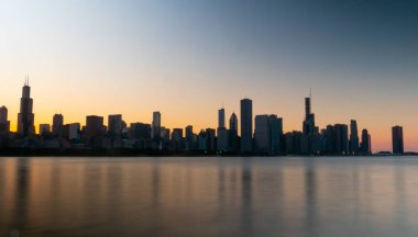 Akşam Chicago siluetinin silueti - Chicago, Illinois - 12 Haziran 2019