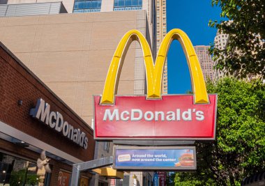 Mc Donalds Logo chicago - Chicago, Illinois - 12 Haziran 2019