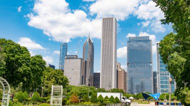Chicago siluetinin ikonik binalarını görüntüleyin - Chicago, Illinois - 12 Haziran 2019