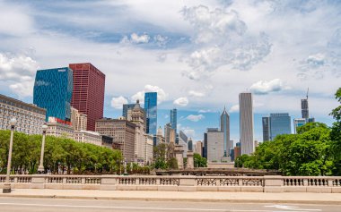 Grant Park 'dan Chicago şehir merkezini görüntüleyin - Chicago, Illinois - 12 Haziran 2019