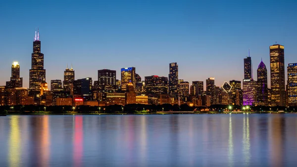 Chicago Skyline Noite Lake Michigan Chicago Illinois Junho 2019 — Fotografia de Stock