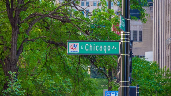 Utca Jel Chicago Avenue Chicago Illinois Június 2019 — Stock Fotó