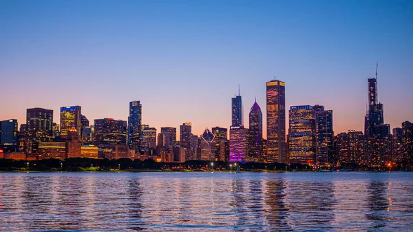 Ορίζοντας Του Σικάγο Στο Ηλιοβασίλεμα Σικάγο Ιλινόις Ιουνίου 2019 — Φωτογραφία Αρχείου