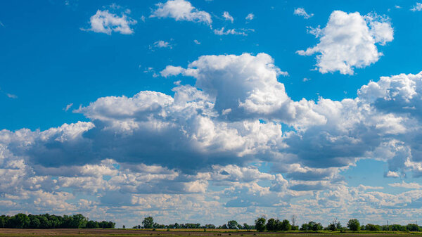 Cloudy sky - perfect for sky replacement