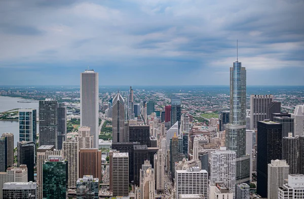 Magas-emelkedő épületek Chicago-légi kilátás — Stock Fotó