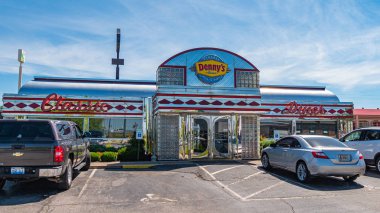 Louisville Dennys Amerikan Diner Restoran - Louisville. Abd - 14 Haziran 2019