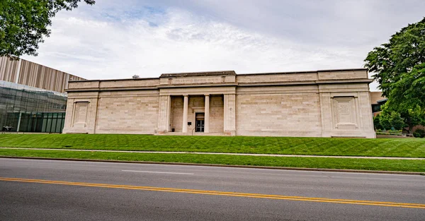 The Speed Memorial Museum in Louisville - LOUISVILLE. USA - JUNE 14, 2019 — Stock Photo, Image