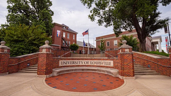 Louisville Üniversitesi - Louisville. Abd - 14 Haziran 2019 — Stok fotoğraf