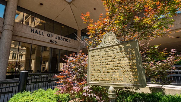 Zaal van Justitie in Louisville-Louisville. Verenigde Staten-14 juni 2019 — Stockfoto