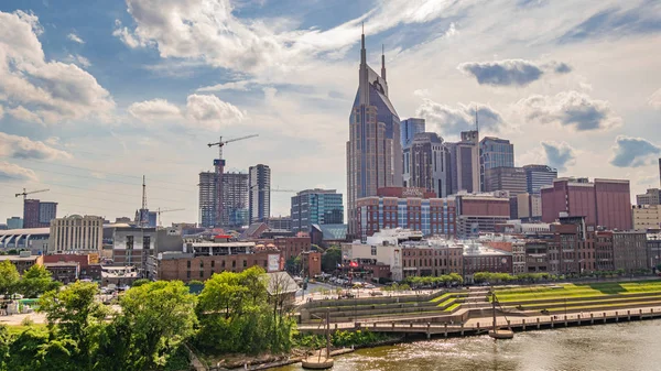 Nashville Skyline Blick Von Der John Seigenthaler Fussgängerbrücke Nashville Tennessee — Stockfoto