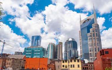 Nashville şehir merkezindeki yüksek katlı ofis binaları - Nashville, Tennessee - 15 Haziran 2019