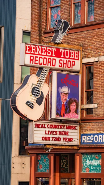 著名的欧内斯特 塔布唱片店在纳什维尔 纳什维尔 田纳西州 2019年6月15日 — 图库照片