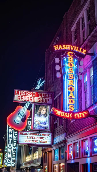 Kleurrijke Nashville Broadway Night Nashville Tennessee Juni 2019 — Stockfoto