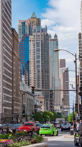 Gli edifici iconici dello skyline di Chicago - CHICAGO, USA - 11 GIUGNO 2019 — Foto Stock