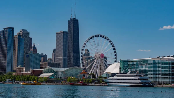 Chicago Navy Pier - CHICAGO, Estados Unidos - 11 de junio de 2019 — Foto de Stock