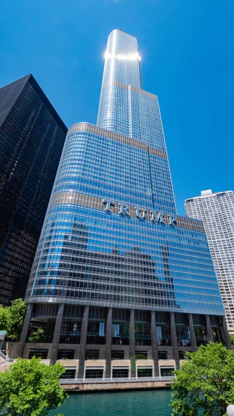 Şikago 'daki Trump Tower and Hotel - Chicago, ABD - 11 Haziran 2019 — Stok fotoğraf