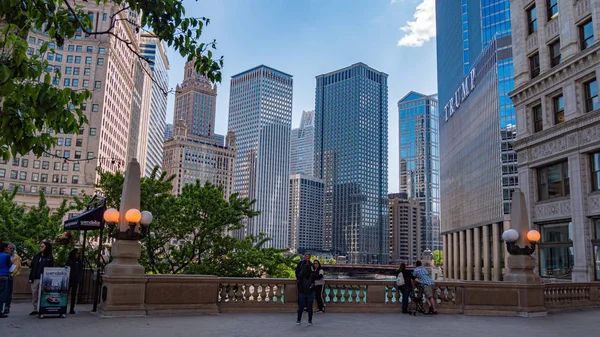 Höghus i Chicago-Chicago, USA-11 juni, 2019 — Stockfoto