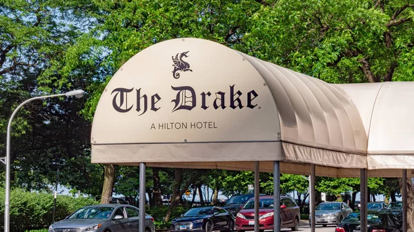 The Drake Hotel en Chicago - CHICAGO, Estados Unidos - 11 de Junio de 2019 — Foto de Stock