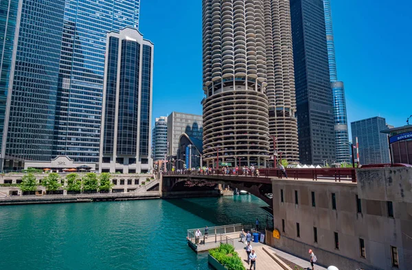 Архитектура Чикаго Ривер - Чикаго, США - 11 июня 2019 г. — стоковое фото