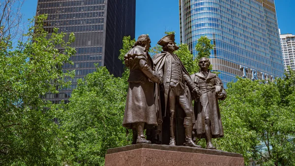 Пам'ятник Хілд площі в Чикаго-Чикаго, США-11 червня 2019 — стокове фото