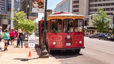 Louisville turistik tramvayı - LOUISVILLE, ABD - 14 Haziran 2019