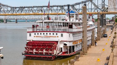 Louisville çarklı buharlı Belle - LOUISVILLE, ABD - 14 Haziran 2019