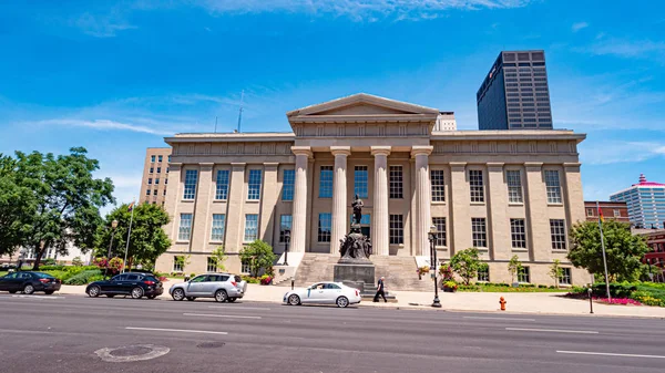 Louisville Metro Hall with Jefferson County Clerk - LOUISVILLE, USA - JUNE 14, 2019 — Stock Photo, Image