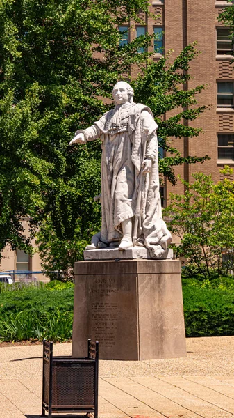 Lajos király szobra Louisville-ben - LOUISVILLE, USA - 2019. június 14. — Stock Fotó