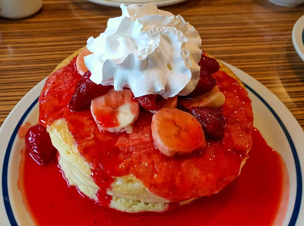 Fresh pancakes at American Diner — Stock Photo, Image