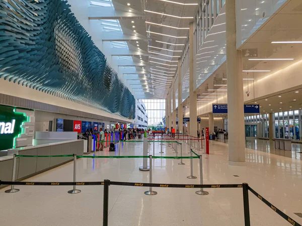 Huurauto Center op Chicago Airport-Chicago, USA-10 juni 2019 — Stockfoto