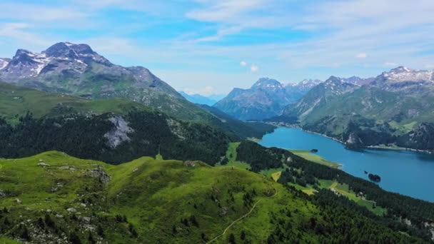 Vista incrível sobre o Lago Sils e a região de Engadin na Suíça — Vídeo de Stock