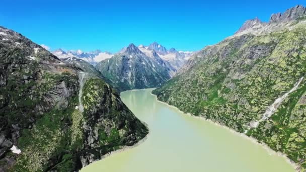 Красива Швейцарія зверху-швейцарські Альпи — стокове відео