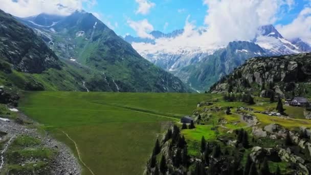 スイスアルプスの山々 上からスイス 空中タイムラプスショット — ストック動画