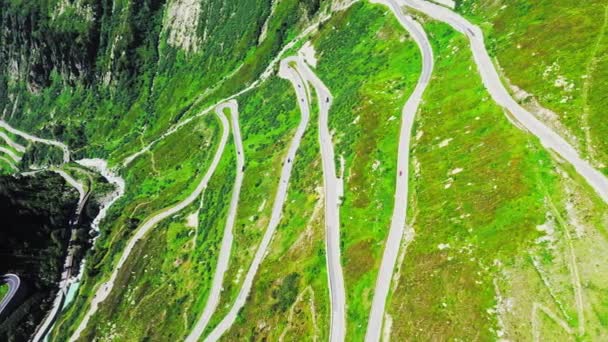 Grimselpass en Suiza desde arriba — Vídeos de Stock