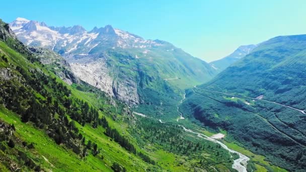 Die Schweizer Alpen von oben - die wunderschöne Natur der Schweiz — Stockvideo