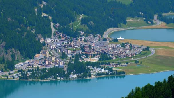 Χωριό Silvaplana Στην Περιοχή Engadin Της Ελβετίας — Αρχείο Βίντεο