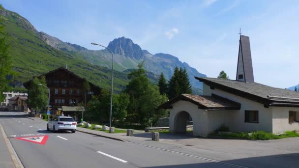 Vista Sulla Strada Nel Villaggio Svizzero Maloja Engadina Svizzera Alps — Video Stock