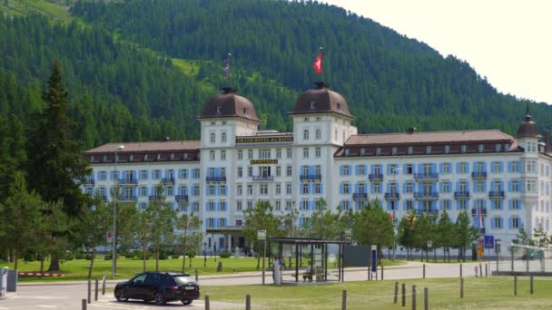 Famoso Grand Hotel Kempinski Moritz Suiza Alps Suiza Suiza Julio — Vídeo de stock