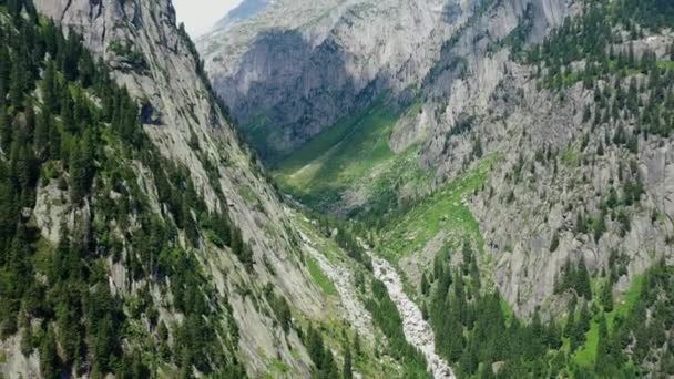 Vista Aérea Sobre Los Alpes Suizos Hermosa Suiza Desde Arriba — Vídeos de Stock