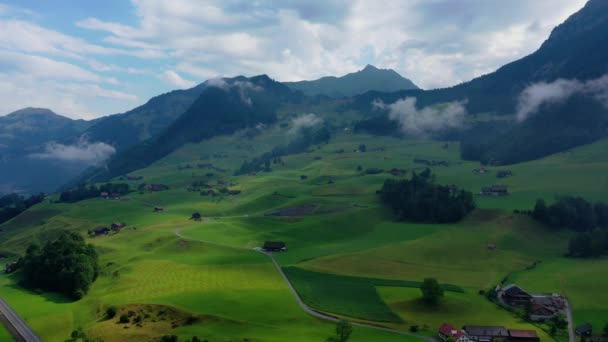 Vuelo Sobre Paisaje Suizo Suiza Desde Arriba — Vídeos de Stock