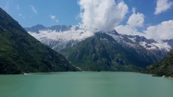 Hermoso Lago Los Alpes Suizos Imágenes Aéreas Aviones Tripulados — Vídeos de Stock