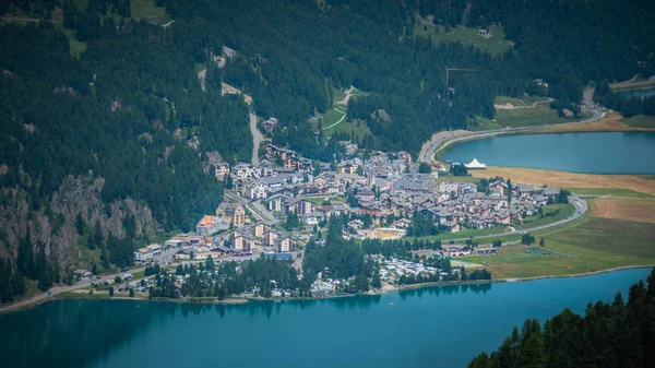 Χωριό Silvaplana Στην Engadin Ελβετία Ταξιδιωτικές Φωτογραφίες — Φωτογραφία Αρχείου