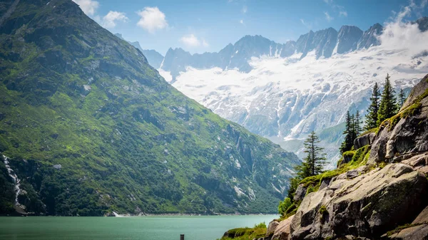 Vacker Sjö Glaciärerna Schweiziska Alperna Naturen Schweiz Fotografi — Stockfoto