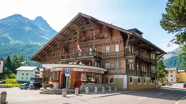 Schweiziska Huset Maloja Engadin Schweiziska Alperna Schweiz Juli 2019 — Stockfoto
