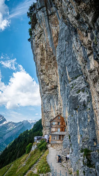 Διάσημος Ταξιδιωτικός Προορισμός Aescher Tavern Switzerland Swiss Alps Switzerland July — Φωτογραφία Αρχείου