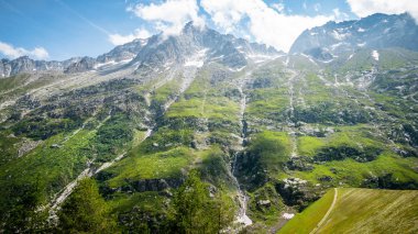 İsviçre 'deki şaşırtıcı dağlar ve buzullar - güzel İsviçre Alpleri 