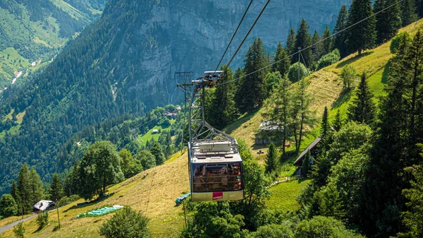 Swiss Skyline Telefric Ονομάζεται Schilthornbahn Στις Ελβετικές Άλπεις Ελβετικές Άλπεις — Φωτογραφία Αρχείου